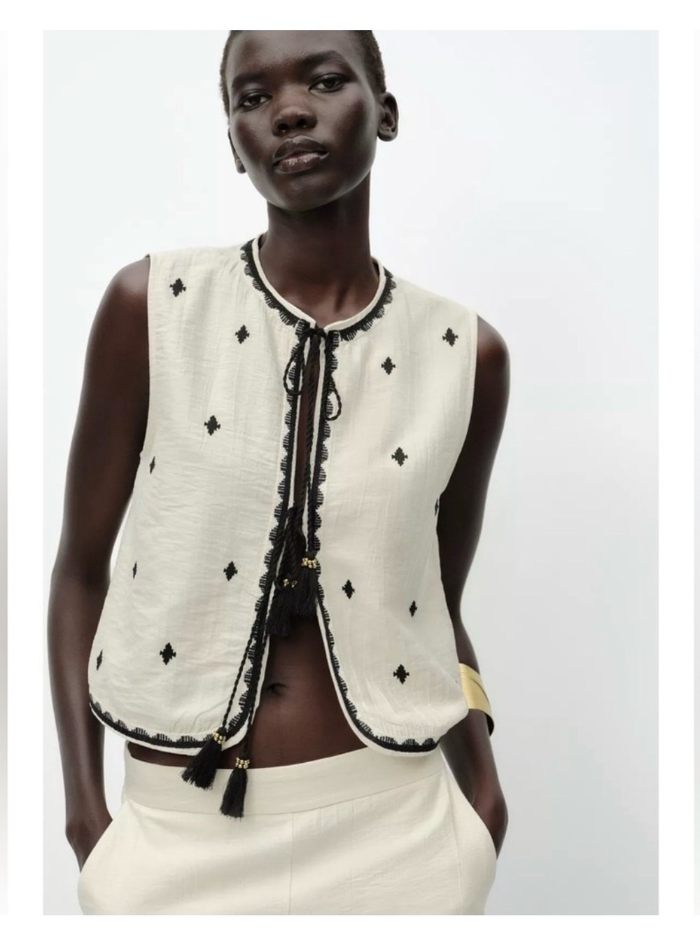 Zara Cream Sleeveless Embroidered Tie-Front Camisole with Black Trim